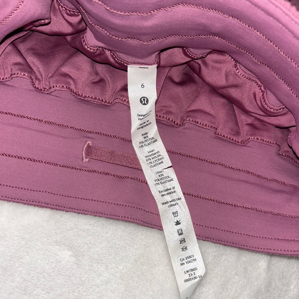 lululemon athletica Women's Shorts - Picture 3 of 5